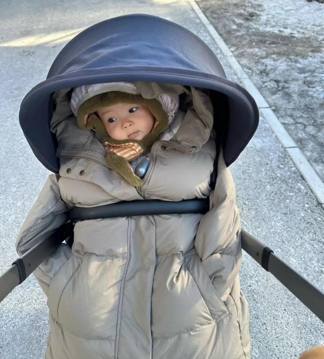 们个个杏林圣手心灵手巧具象化了！AG真人中国论给羽绒服续命妈妈(图14)